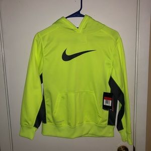 Nike pullover NEW
